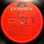 Bert Kaempfert & His Orchestra - Hold Me (Франция 1969г.)