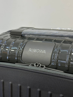 Чемодан Rimowa Essential Sleeve Cabin