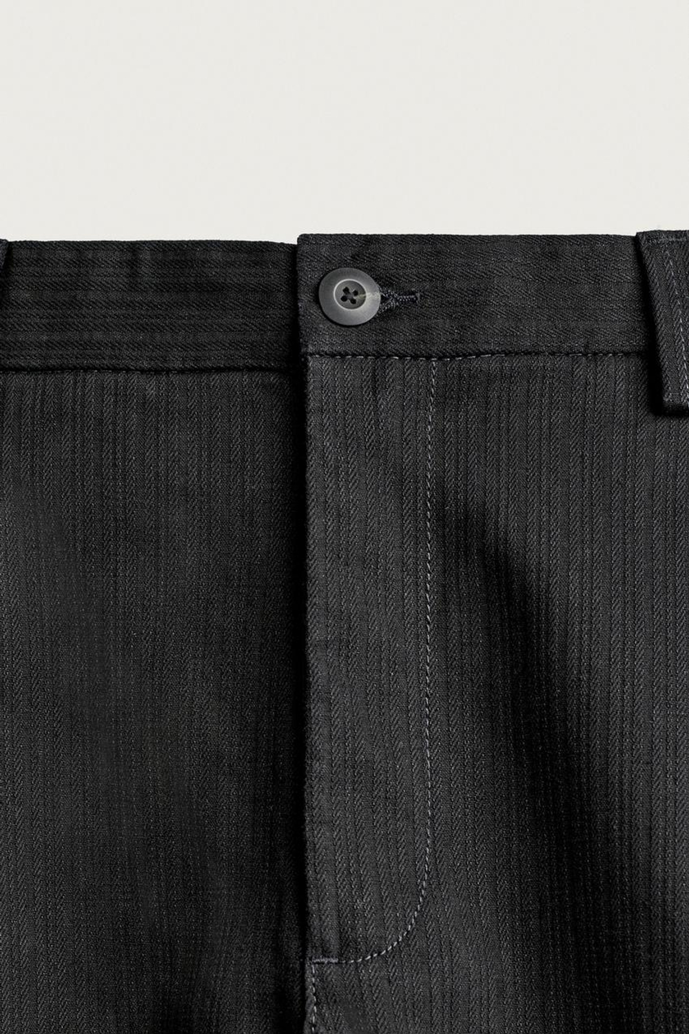 ZARA БРЮКИ ЧИНОС RELAXED FIT СО СКЛАДКАМИ, ЧЕРНЫЙ