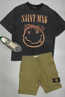 Футболка Saint