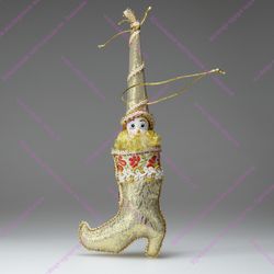 Ёлочная игрушка Гном в парчовом сапожке