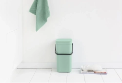 Brabantia Контейнер для мусора Sort & Go 12л для сортировки Jade Green 211829