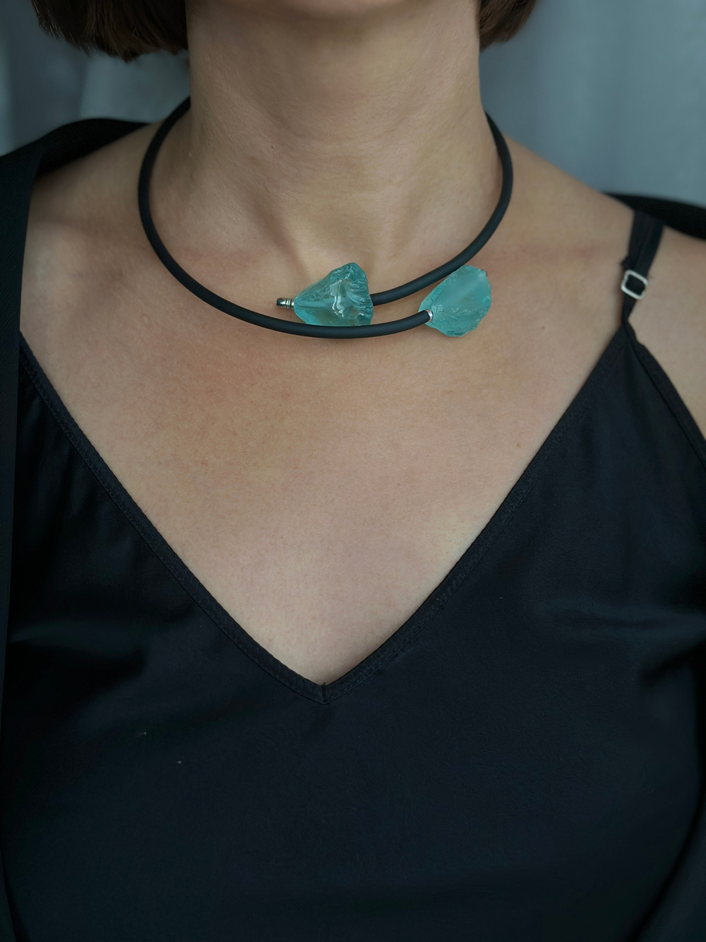 HMG 1277 s/bl  blue crystal Колье арт.1279