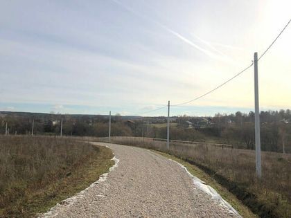 Завершается монтаж ограждения с южной стороны «Усадьбы Романово»