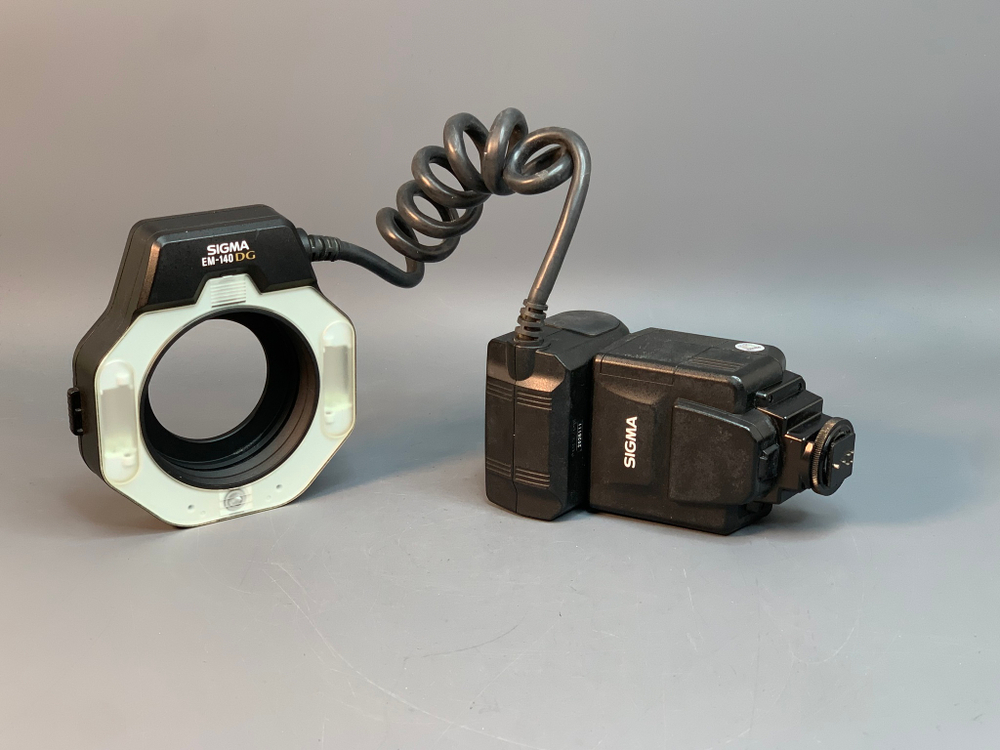 Sigma EM-140 DG EO-ETTL II