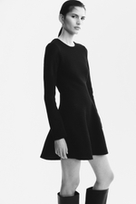 Платье из эластичной вязки с юбкой клёш - H&M