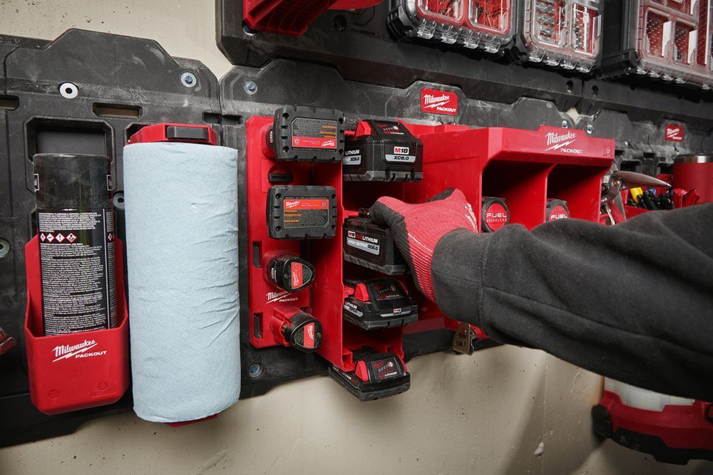 Держатель для 4 аккумуляторов Milwaukee Packout M18, 33 см, настенное крепление, универсальное
