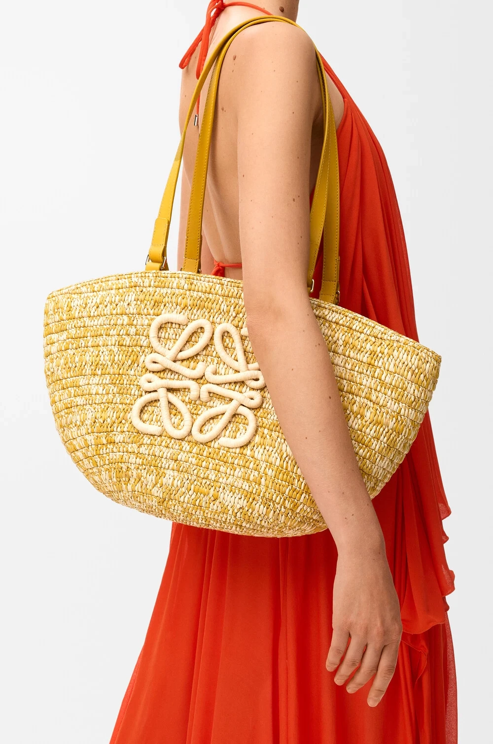 Loewe Средняя сумка-корзина Eclipse из рафии и телячьей кожи, горчичный