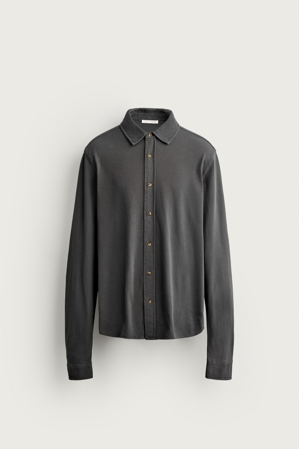 РУБАШКА REGULAR FIT ИЗ ПИКЕ С ЭФФЕКТОМ ПОТЕРТОСТИ — ZARA