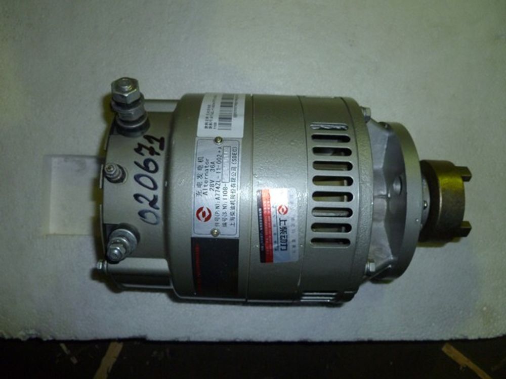 Генератор зарядный SDCE 12V135BZLD2 TDS 454 12VT/Battery charging generator (A774ZL-11-002+A) (JFWZ2811N, 28V,1500W)