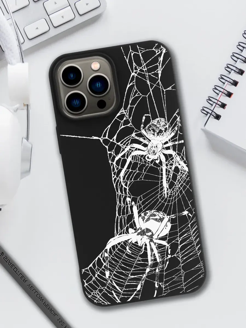 Чехол на iPhone 15 Pro Max с принтом
