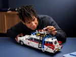 Конструктор LEGO Icons 10274 Ghostbusters ECTO-1