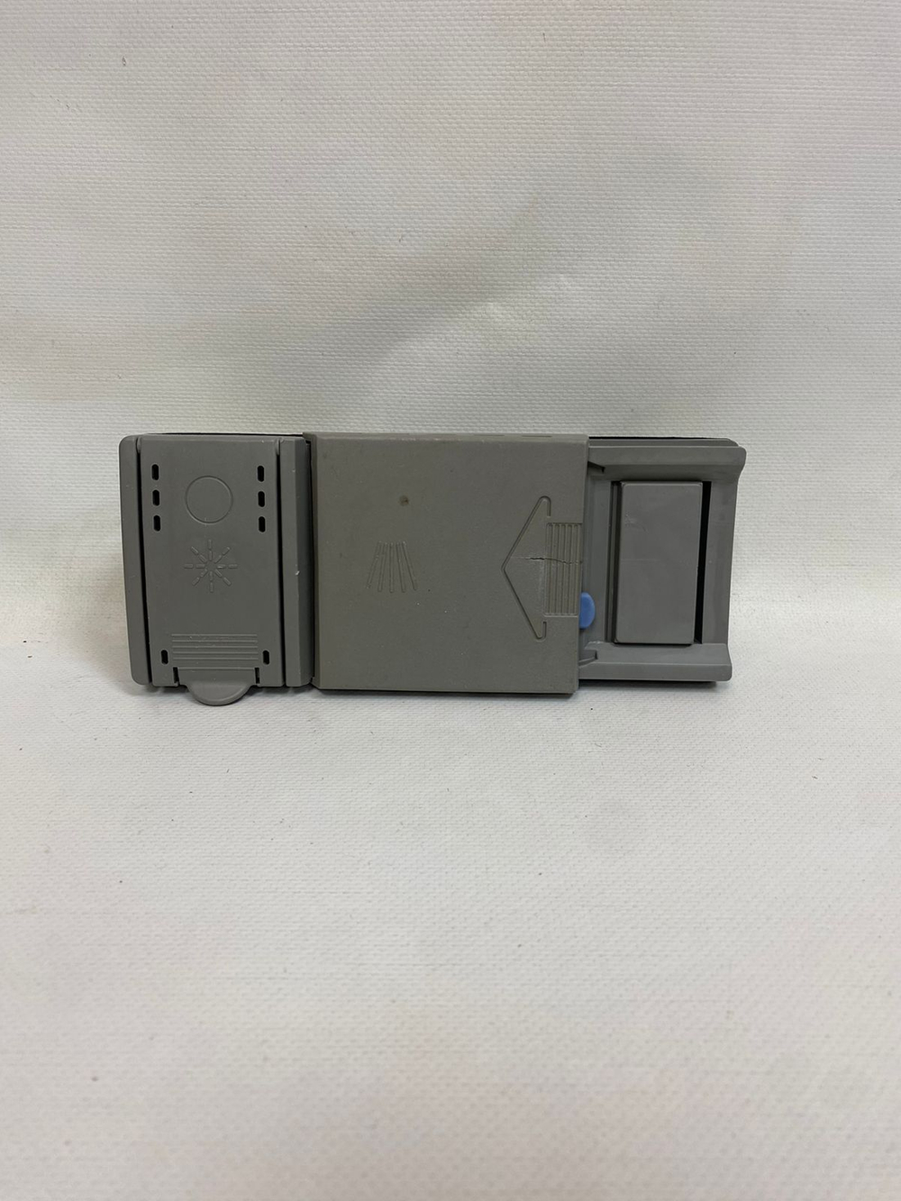 S24M45N3EU ктпд18 Дозатор моющих средств для посудомоечной машины Bosch 490467 б/у