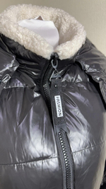 Куртка женская ICEbear, черная с белым мехом, с капюшоном, осень-весна, размер 44