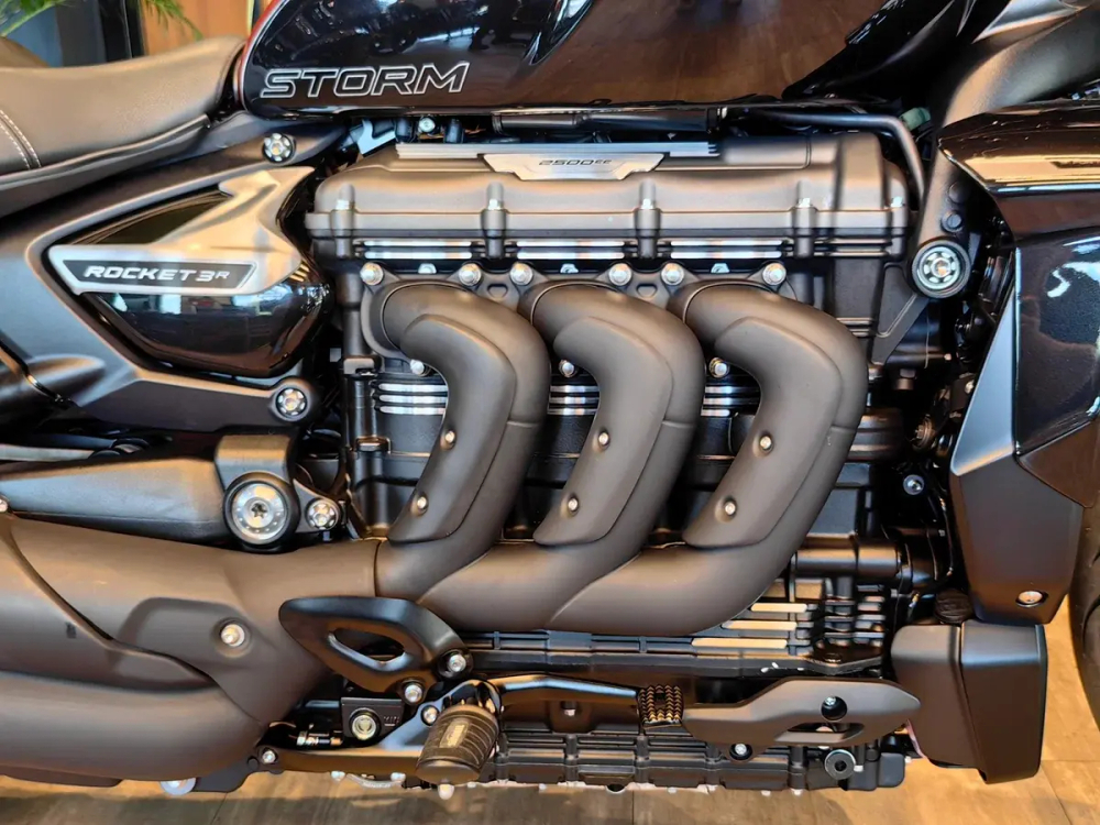 Triumph Rocket III R STORM 2024
