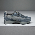 New Balance 327 • Blue