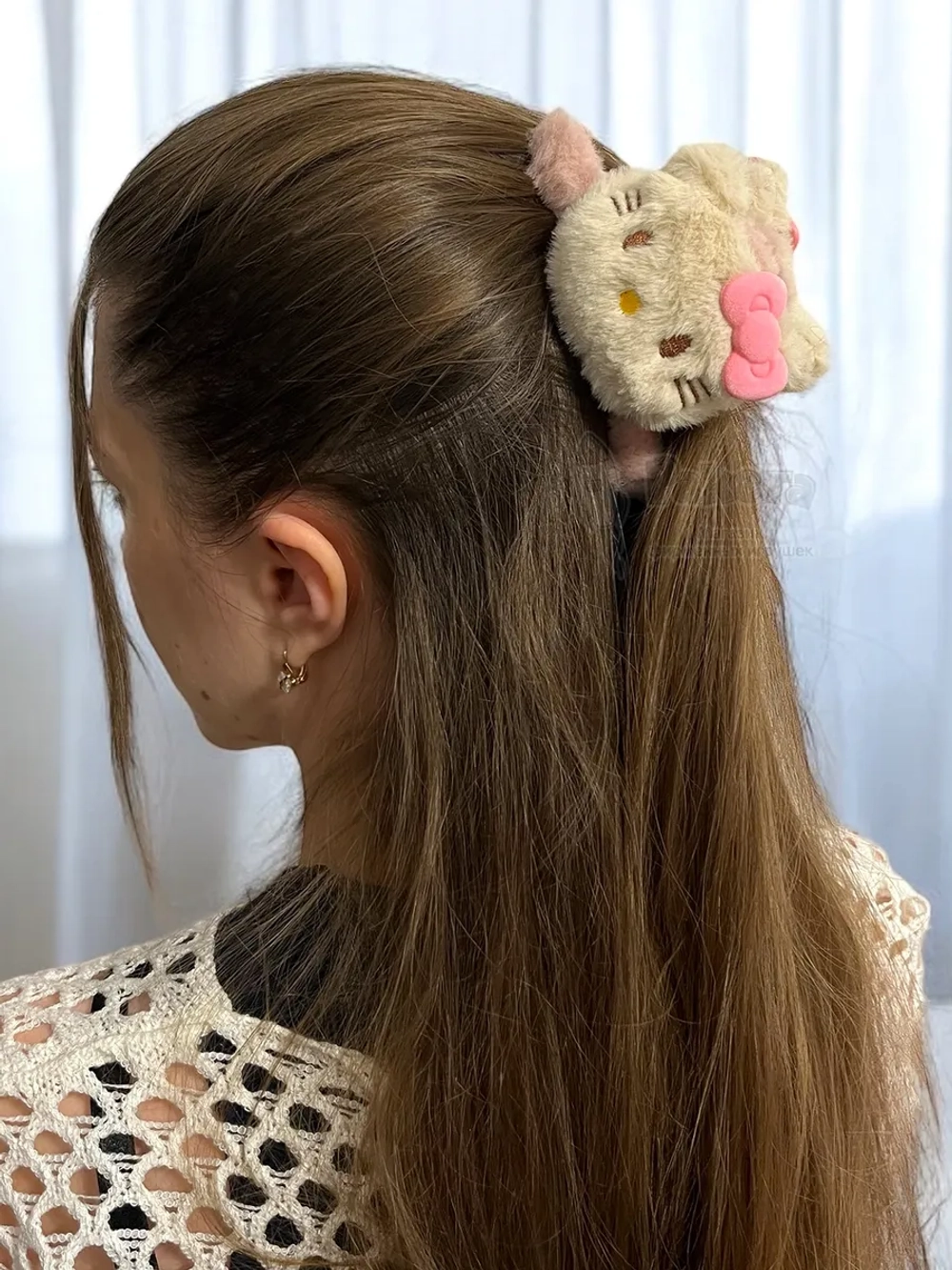 Заколка крабик краб для волос пушистый плюшевый Hello Kitty