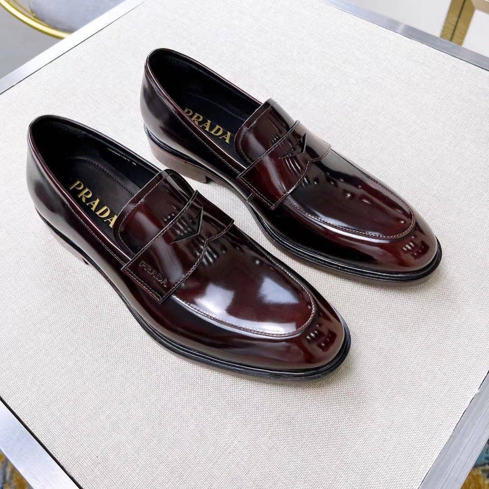 Лоферы Prada