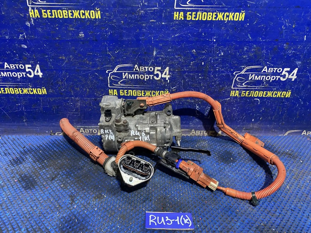 Компрессор кондиционера Honda VEZEL 2014