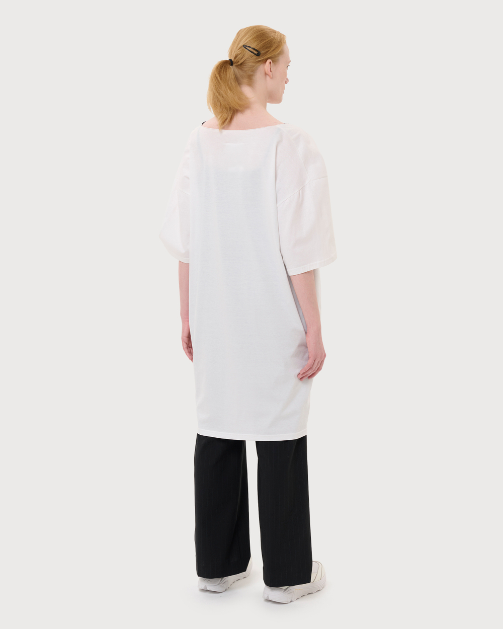 MM6 MAISON MARGIELA ПЛАТЬЕ БЕЛОЕ С ГЛУБОКИМ ВЫРЕЗОМ
