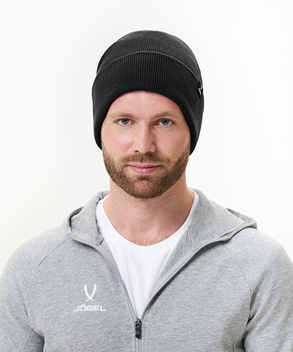 Шапка ESSENTIAL High Beanie, черный