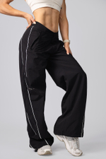 Спортивные брюки Parachute Pants BLOCK 97 920 Черные