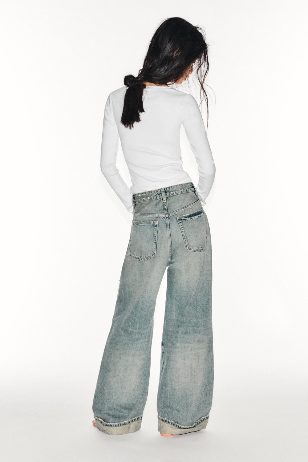 ДЖИНСЫ TRF BAGGY FOLDED СО СРЕДНЕЙ ПОСАДКОЙ И РАЗРЕЗАМИ — ZARA