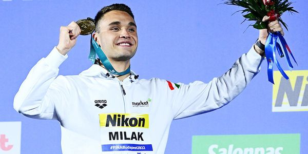 Милак с рекордом мира выиграл золото ЧМ на дистанции 200 м баттерфляем Милак с рекордом мира выиграл золото ЧМ на дистанции 200 м баттерфляем