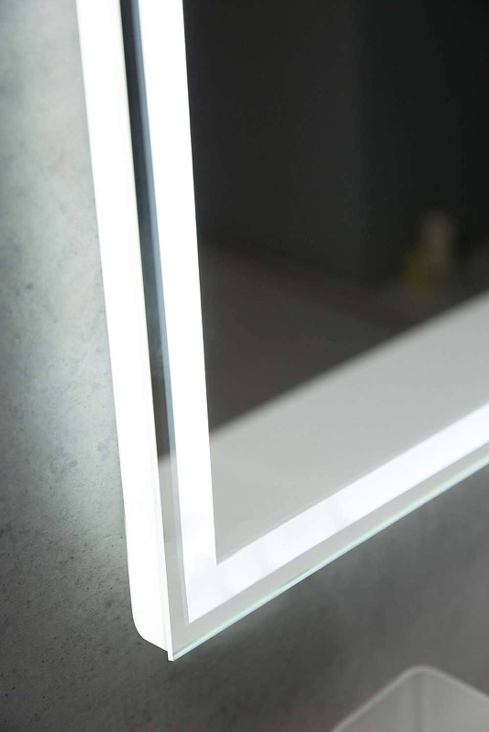 Зеркало BelBagno 70 SPC-GRT-700-800-LED-TCH-WARM с подсветкой с подогревом с сенсорным выключателем