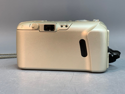 Olympus MJU II Zoom 80 Panorama, небольшой скол на корпусе