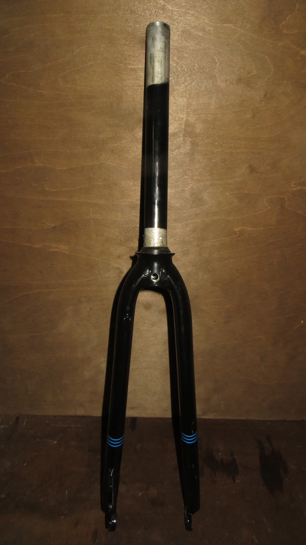 Вилка ригидная 28"