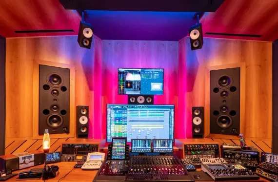 Amphion Two15 Black
