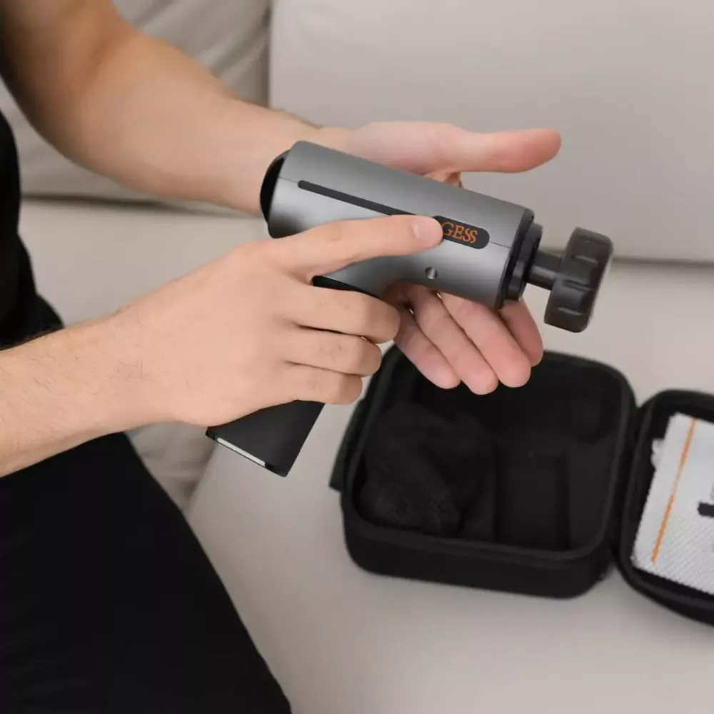 Массажный пистолет GESS Revolver Plus беспроводной