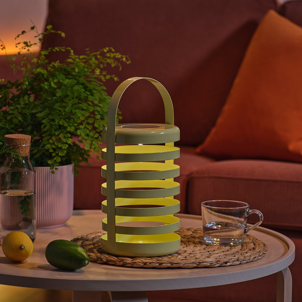 IKEA SOLVINDEN  (ИКЕА СОЛВИНДЕН)  -  Декоративная настольная лампа LED - на солнечной батарее полоски/для улицы светло-зелёный