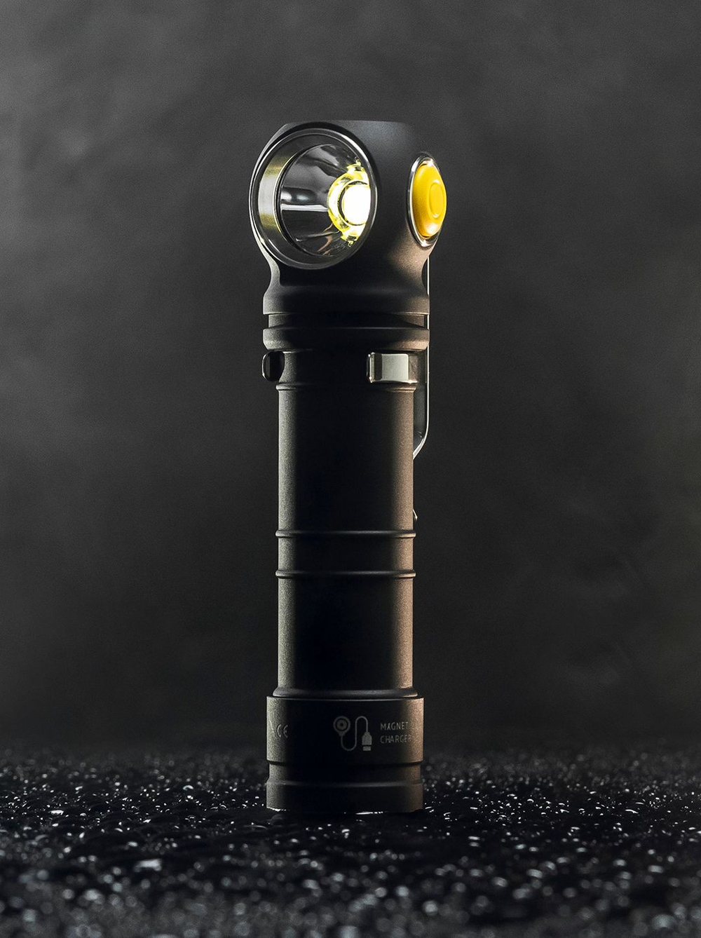 Фонарь Armytek Wizard C1 Pro Magnet USB White