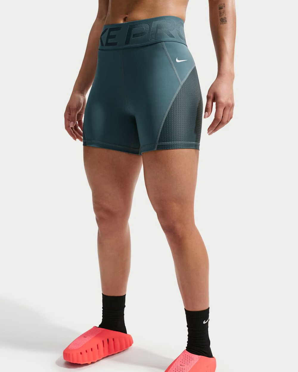 Nike Pro Sculpt Женские велосипедные шорты Dri-FIT с высокой талией (13 см) - NIKE