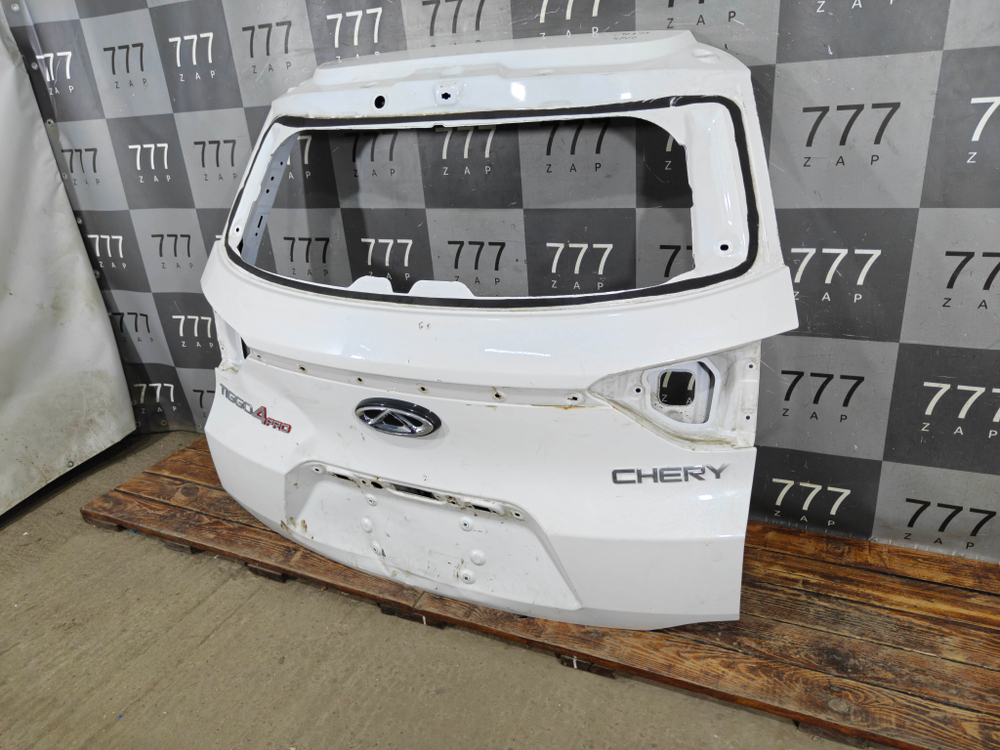 Крышка багажника Chery Tiggo 4, Tiggo 4 Pro 18-нв Б/У Оригинал 552000261AADYJ