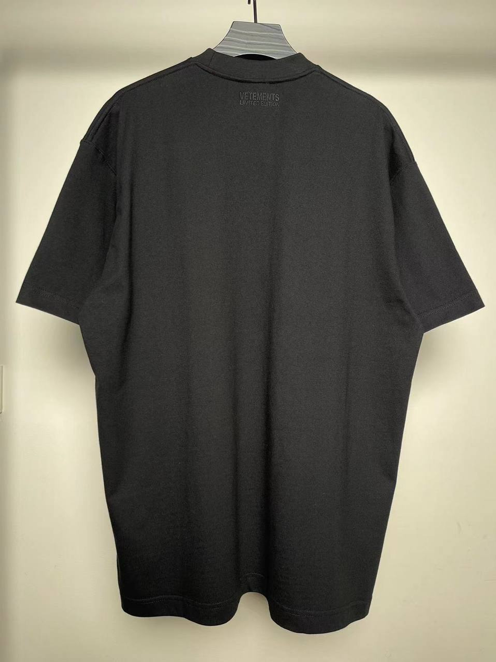 Футболка Vetements
