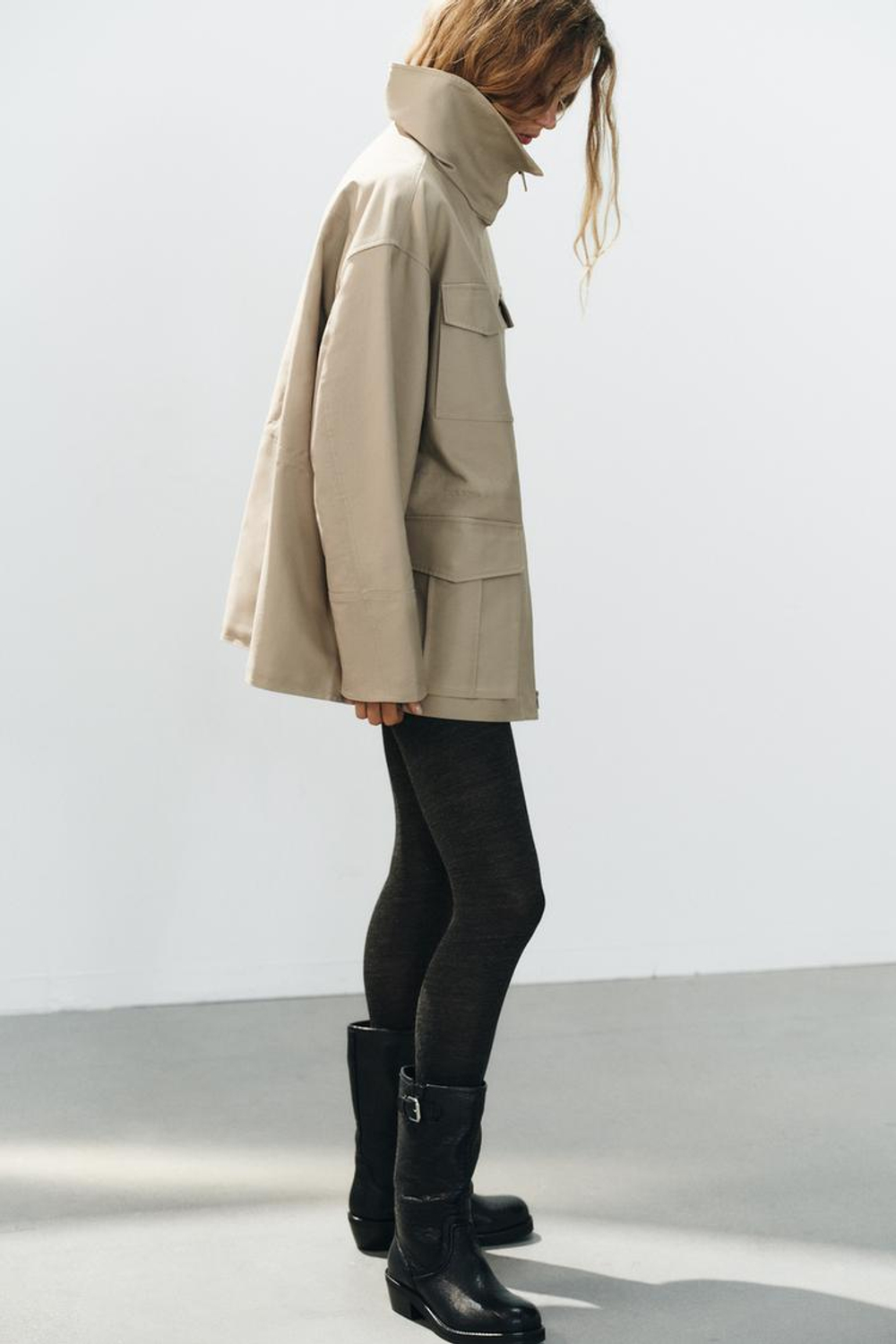 ZARA КУРТКА С КАРМАНАМИ, БЕЖЕВЫЙ