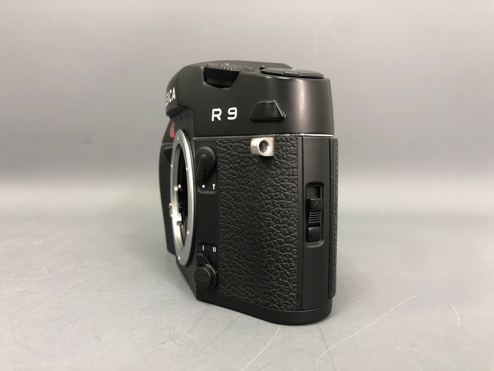 Leica R9