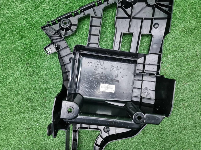 Кронштейн заднего бампера правый BMW X5 F15 13-18