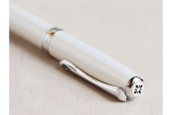 Перьевая ручка Diplomat Excellence A2 pearl white с пером M 14ct. (D40210015) 2