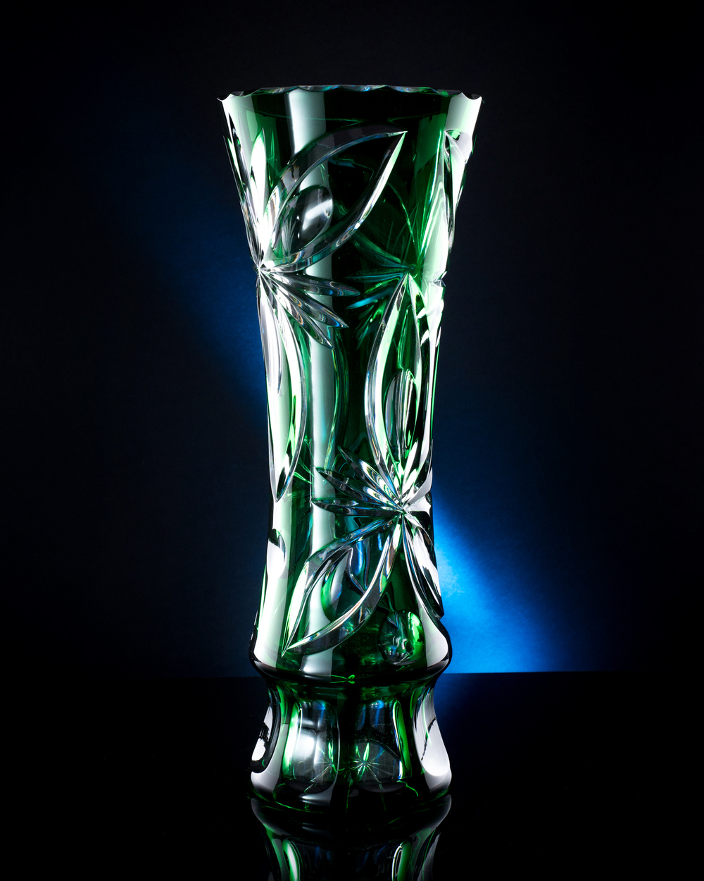 Ваза для цветов "Копыто" (Цветной хрусталь) 100084 Бахметевский Завод