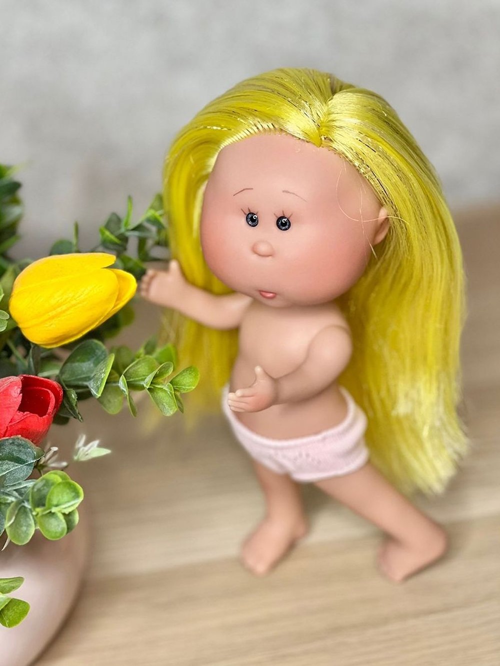 Кукла для девочки виниловая 23см Маленькая Мия без одежды (3199W25)