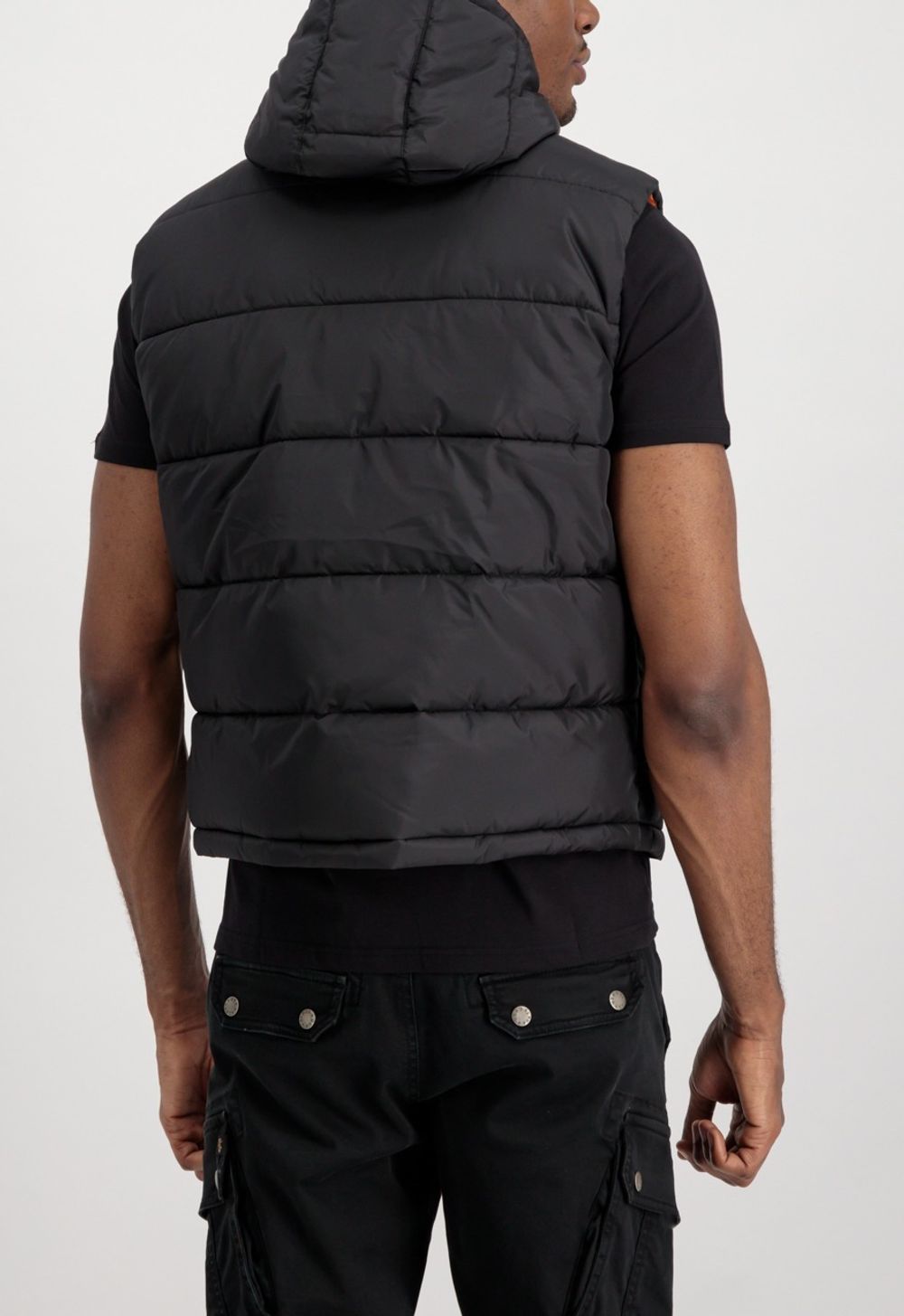 Жилет утепленный мужской ALPHA INDUSTRIES Hooded Puffer Vest FD