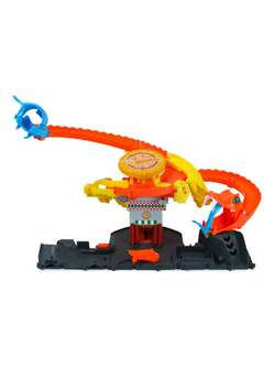 Игрушечный трек Hot Wheels Со змеей