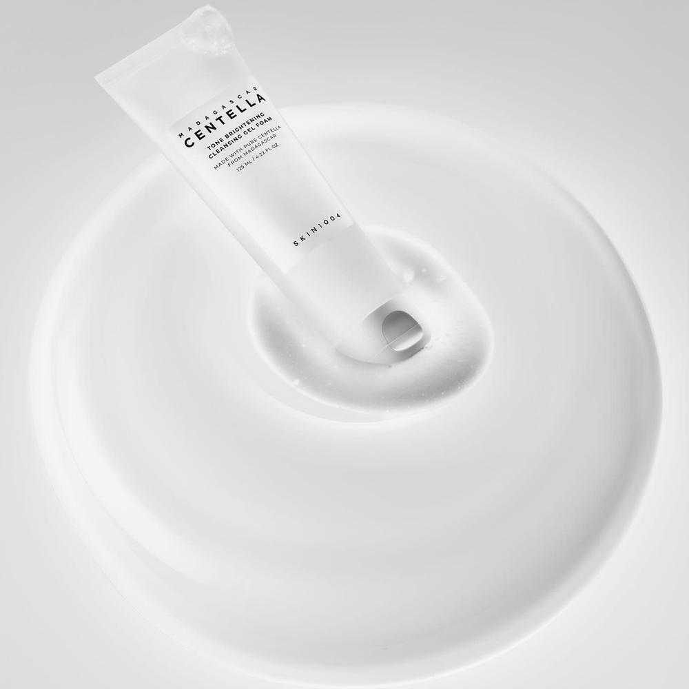SKIN1004, Madagascar Centella, осветляющий очищающий гель-пенка, 125 мл (4,22 жидк. унц.)