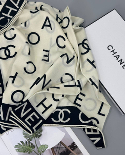 Платок CHANEL
