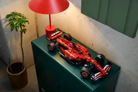 Конструктор LEGO Technic 42207 Ferrari SF-24 F1