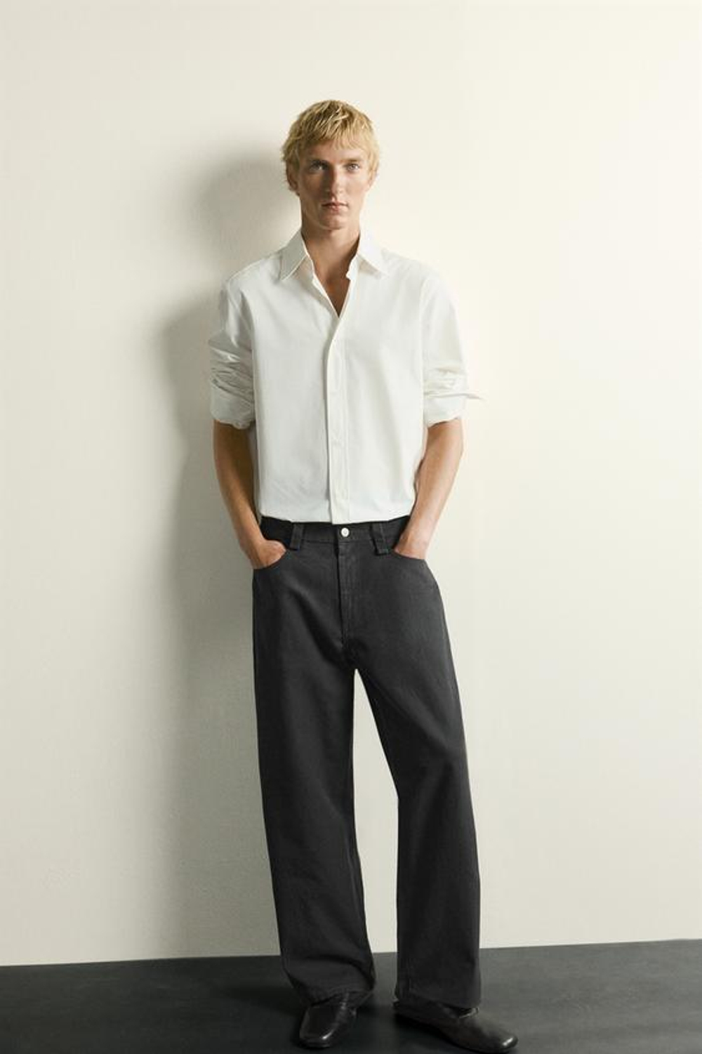 ZARA ДЖИНСЫ STRAIGHT RELAXED FIT, ЧЕРНЫЙ